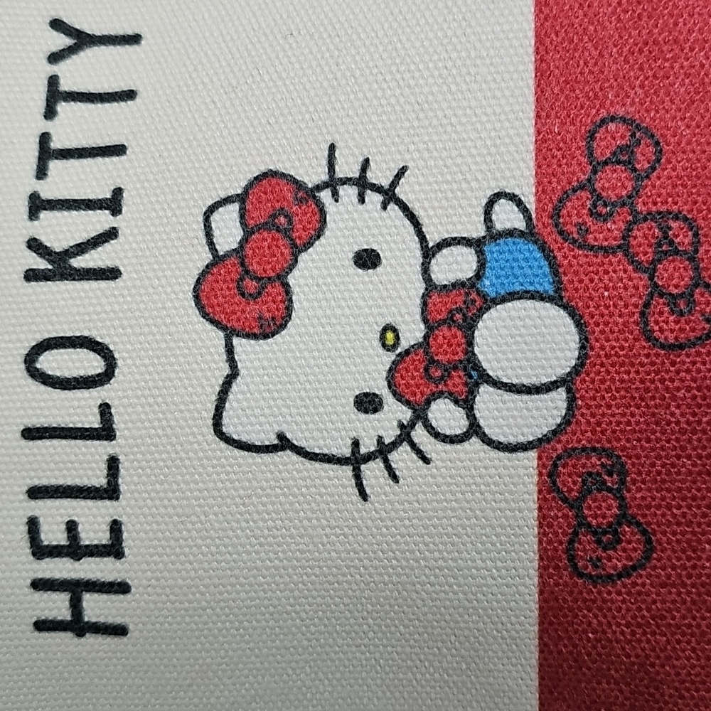 Hello Kitty Pouch - Picture 2 of 8